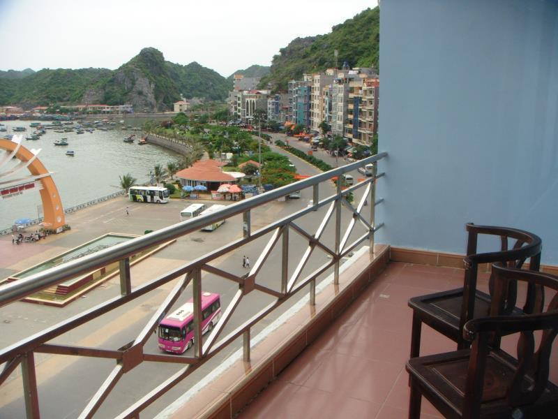 Full Moon Party Hotel Hajfong Zewnętrze zdjęcie